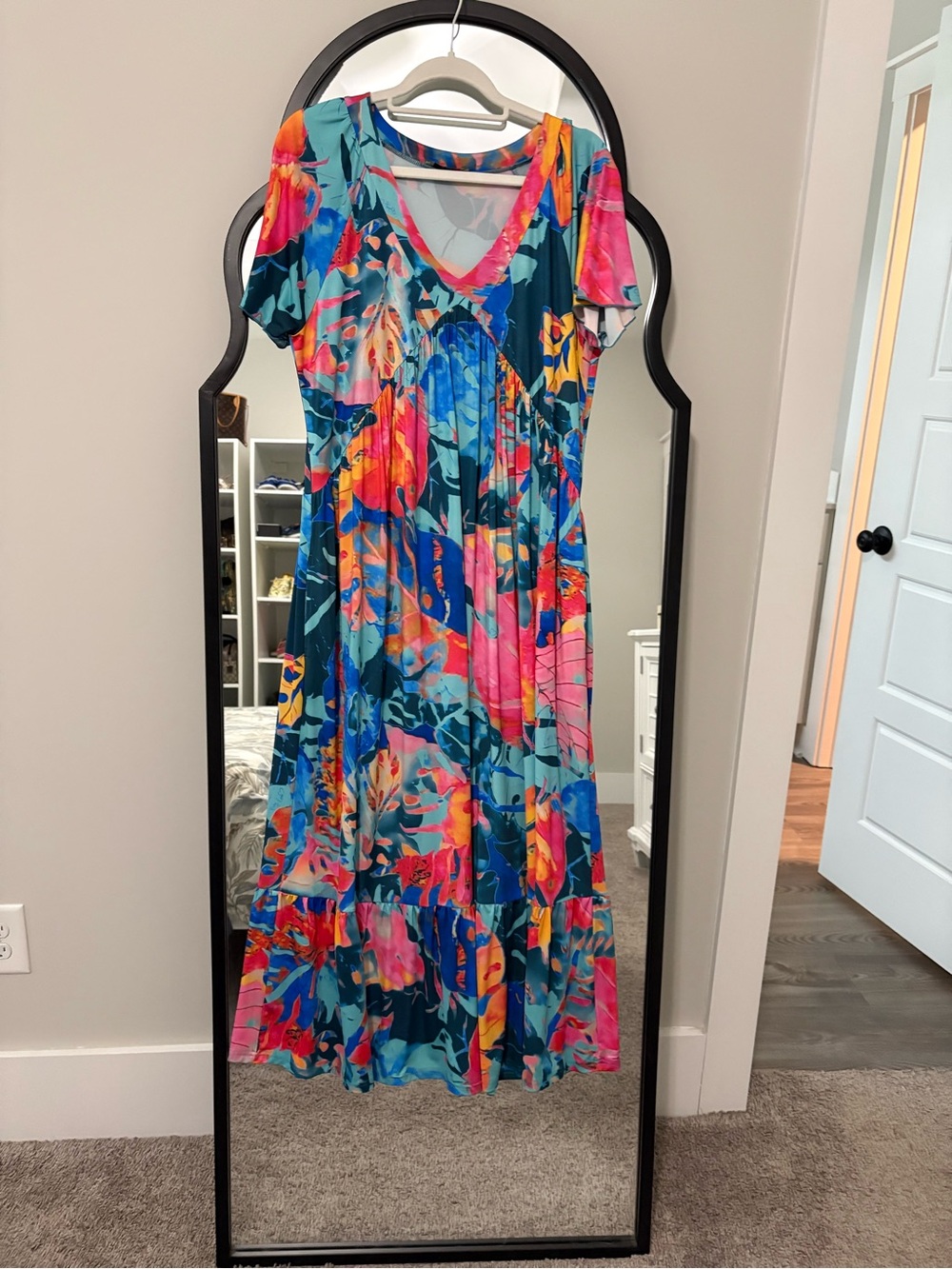Tropical Floral V-Neck Midi Dress in Vibrant Blue and Pink